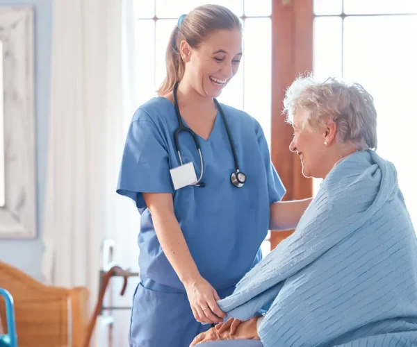 الرعاية الصحية المنزلية فى السعودية | مجمع العناية المتميزة الطبي